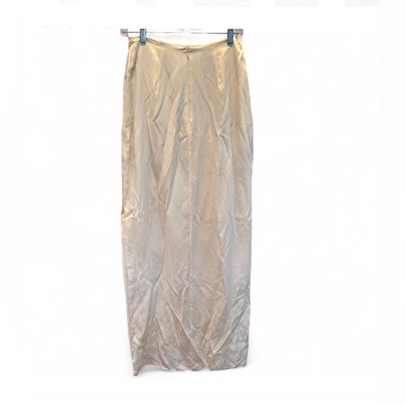 Floravere Silk Cupro Off White Midi Skirt Size 4 NEW Bridal Bachelorette - Picture 2 of 10